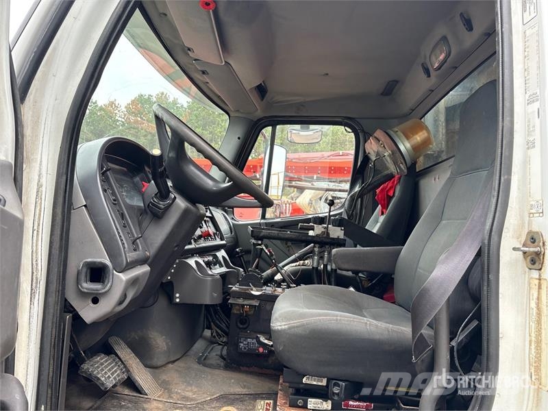 Freightliner M2 112 Komunalna vozila za opštu namenu