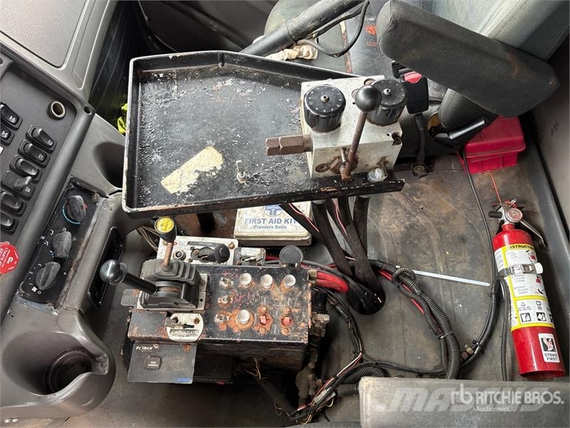 Freightliner M2 112 Komunalna vozila za opštu namenu