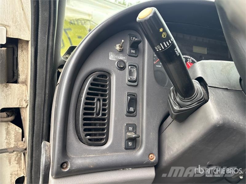 Freightliner M2 112 Komunalna vozila za opštu namenu