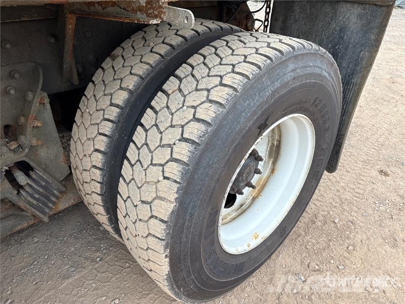 Freightliner M2 112 Komunalna vozila za opštu namenu