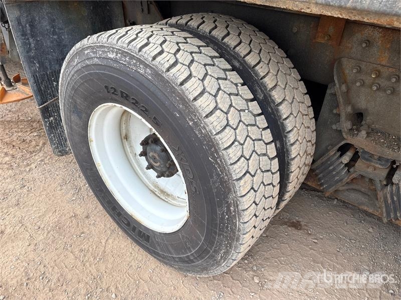 Freightliner M2 112 Komunalna vozila za opštu namenu