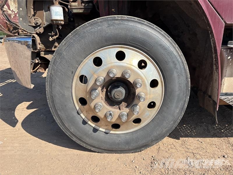 Freightliner M2106 4x2 Rollback Truck Hinausautot