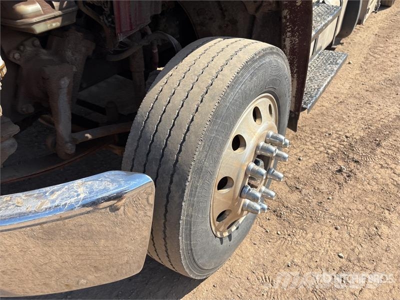 Freightliner M2106 4x2 Rollback Truck Hinausautot