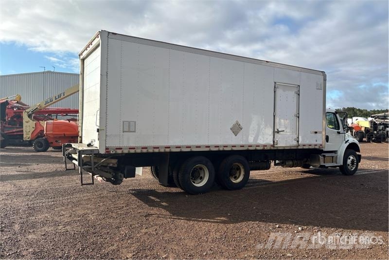 Freightliner M2106 6x4 Van Truck Bakwagens met gesloten opbouw