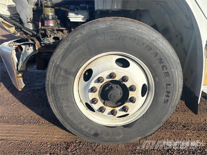 Freightliner M2106 6x4 Van Truck Bakwagens met gesloten opbouw
