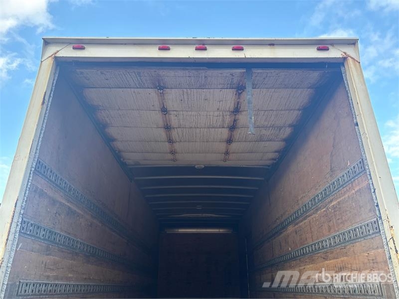 Freightliner M2106 6x4 Van Truck Bakwagens met gesloten opbouw