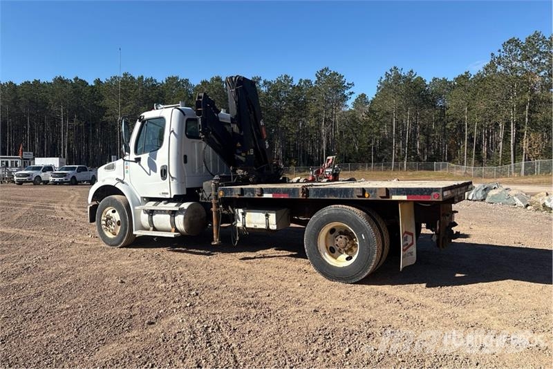 Freightliner M2112 Автомобильные краны