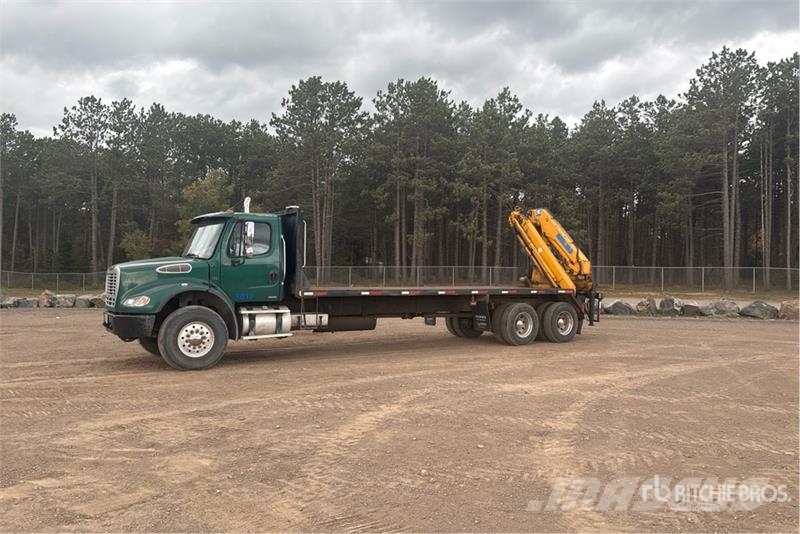 Freightliner M2112 Автокрани