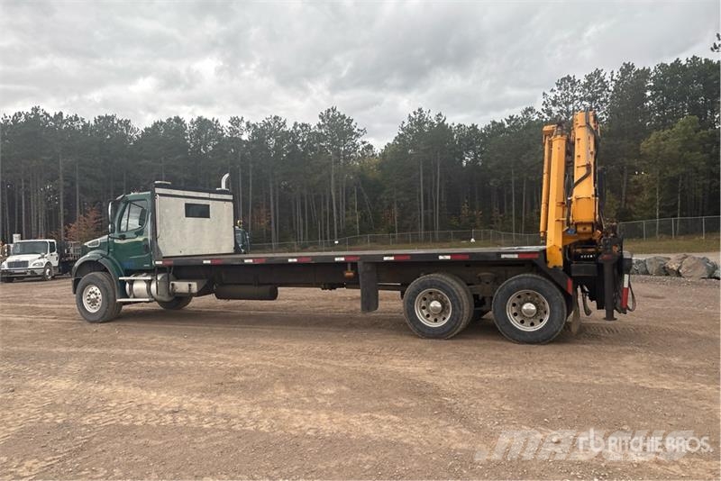 Freightliner M2112 Автокрани