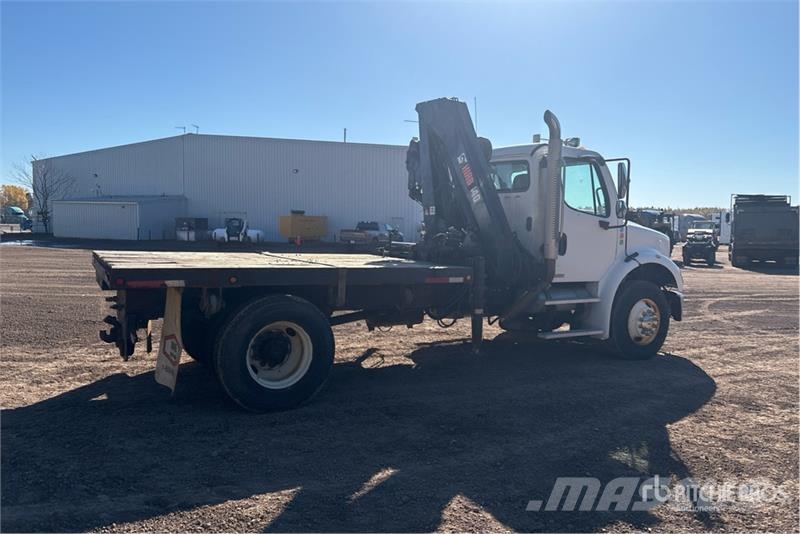 Freightliner M2112 Автомобильные краны