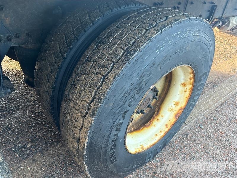 Freightliner MM106 6x4 Van Truck Skříňová nástavba