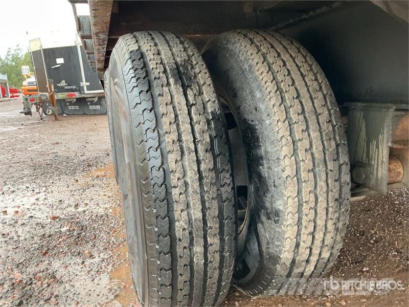 Friesen 25 ft T/A Flatbed Trailer Pritschenanhänger