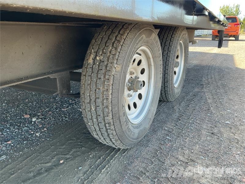 Friesen DE710216 16 ft T/A Flatbed Trailer Madelhaagised