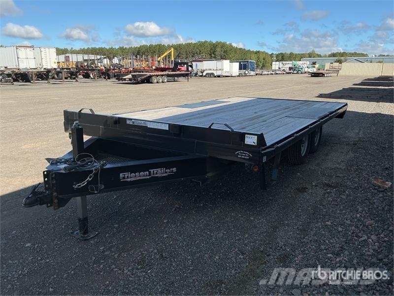 Friesen DE710216 7000 lb 16 ft T/A Equipment Trailer Autotreilerid