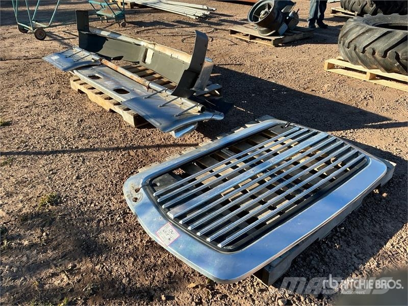  Front Bumper - Fits Truck معدات النقل - غير ذلك