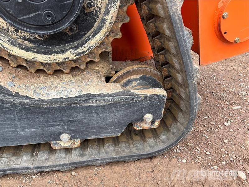 Fullwinn Compact Track Loader لوادر انزلاقية التوجيه
