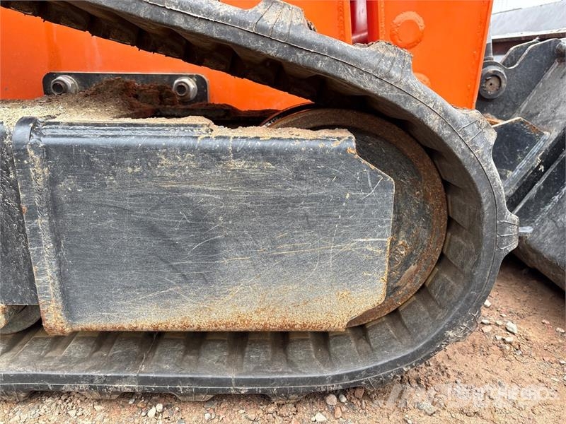 Fullwinn Compact Track Loader لوادر انزلاقية التوجيه