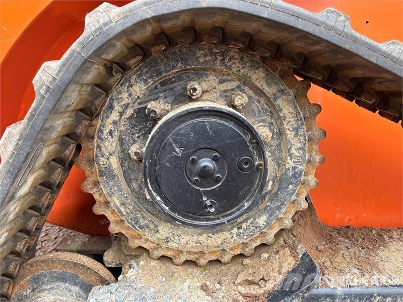 Fullwinn Compact Track Loader لوادر انزلاقية التوجيه