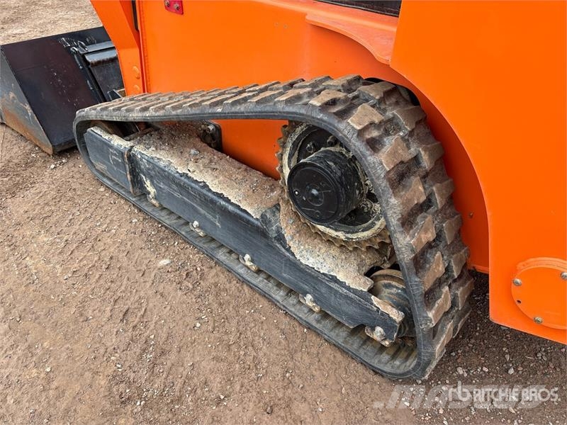 Fullwinn Compact Track Loader لوادر انزلاقية التوجيه