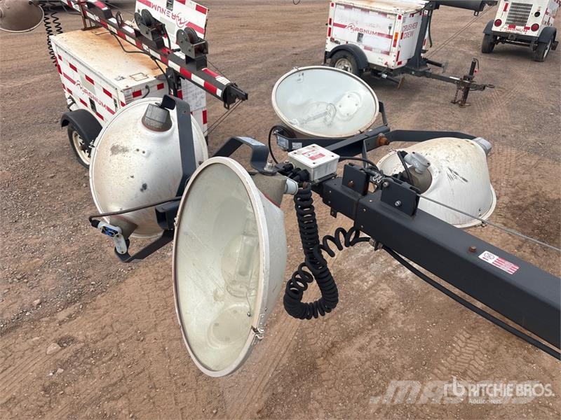 Generac MLT3060M-STD 6 kW Light Tower Torri faro