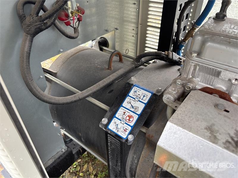 Generac RG04524GNAX 45 kW Skid-Mounted Generator Set Дизелови генератори