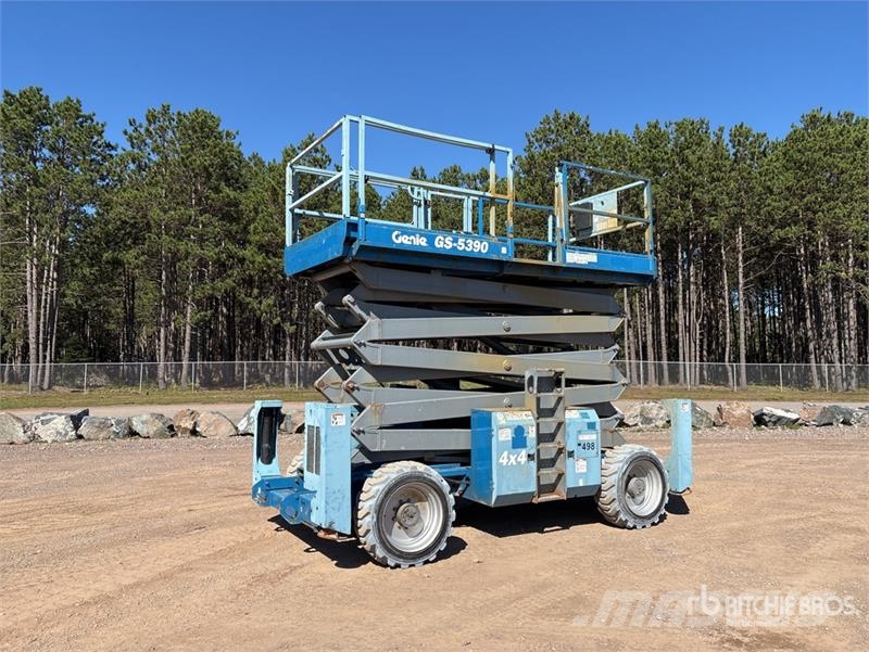 Genie GS-5390RT 4x4 Dual Fuel Scissor Lift 剪式升降機