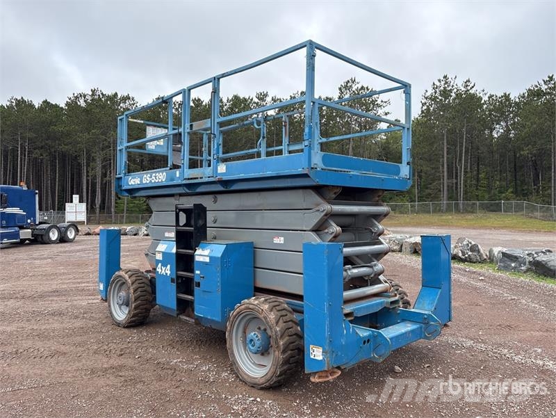 Genie GS-5390RT 4x4 LPG Scissor Lift رافعات مقصية الشكل