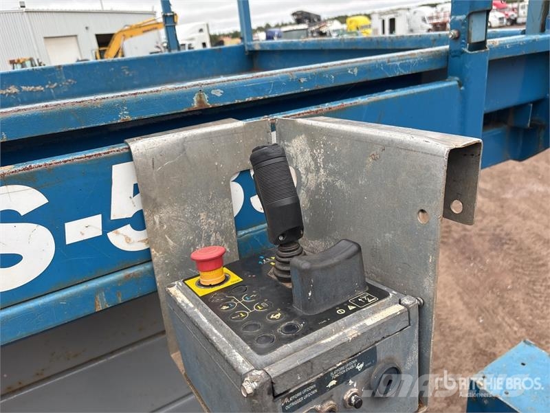 Genie GS-5390RT 4x4 LPG Scissor Lift رافعات مقصية الشكل