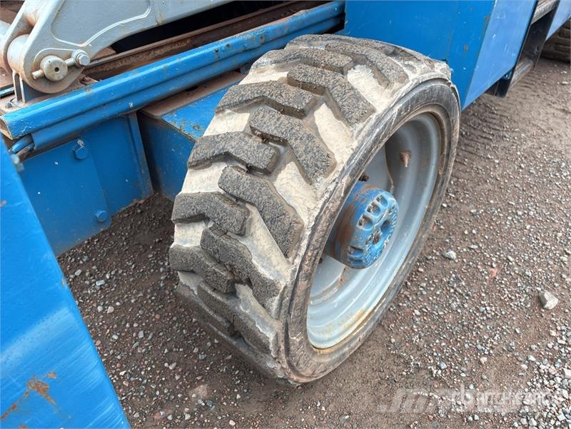 Genie GS-5390RT 4x4 LPG Scissor Lift رافعات مقصية الشكل