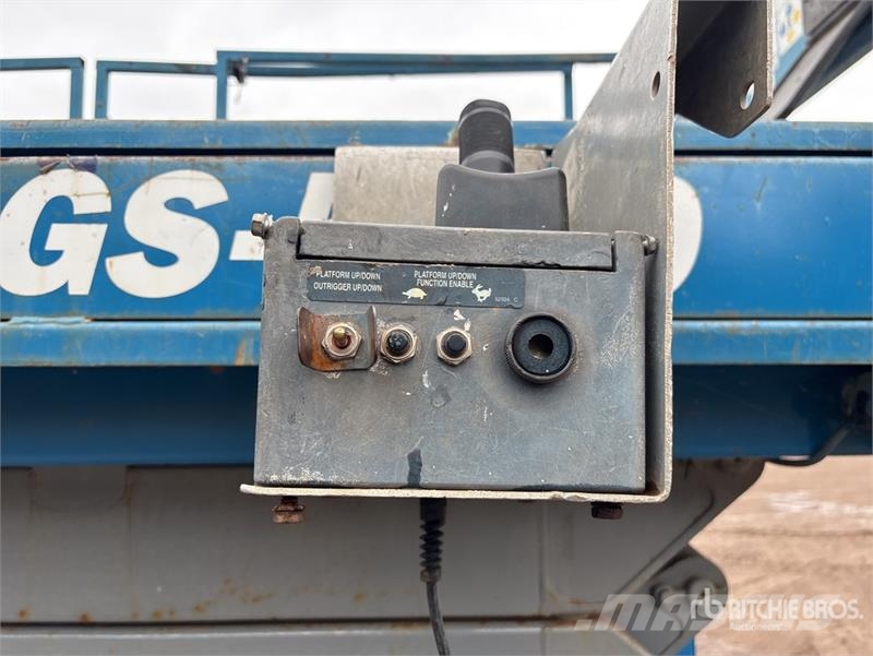 Genie GS-5390RT 4x4 LPG Scissor Lift رافعات مقصية الشكل