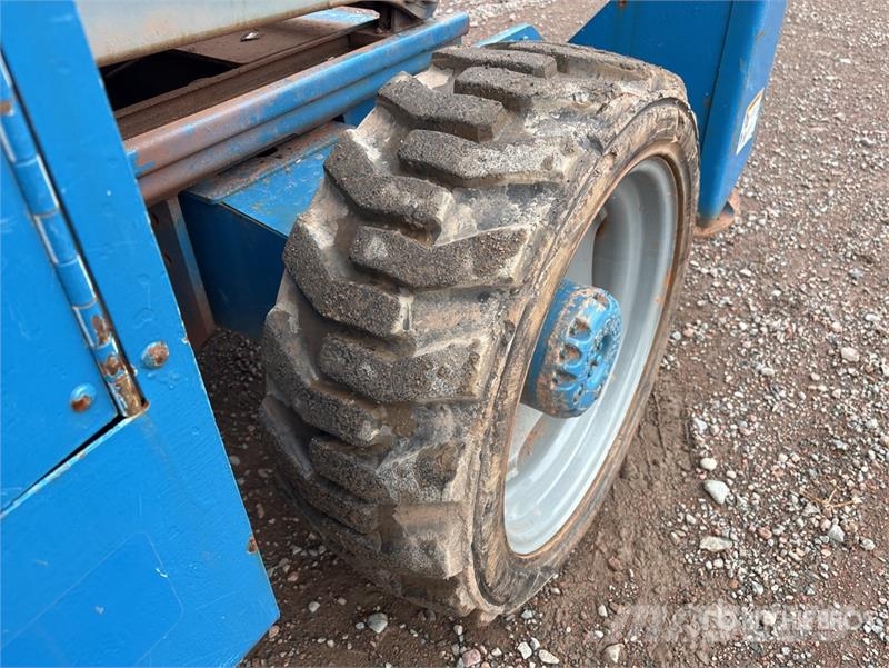 Genie GS-5390RT 4x4 LPG Scissor Lift رافعات مقصية الشكل