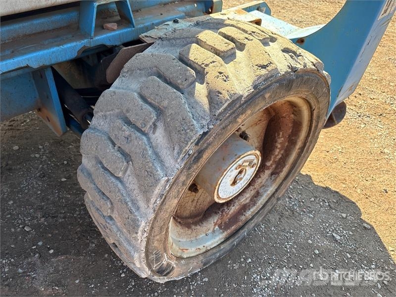 Genie GS-5390RT Diesel Scissor Lift رافعات مقصية الشكل