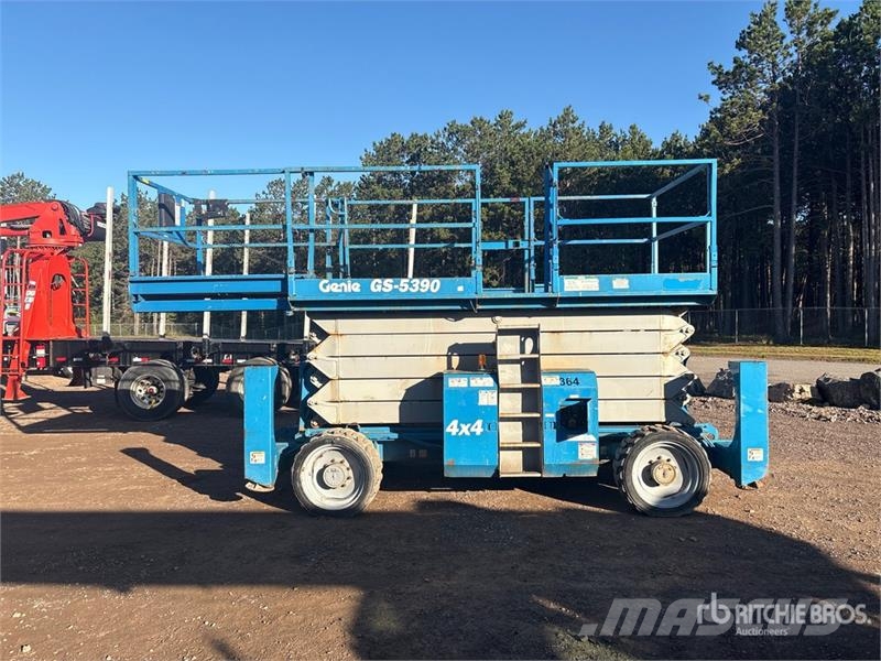 Genie GS-5390RT Dual Fuel Scissor Lift Scheren-Arbeitsbühnen