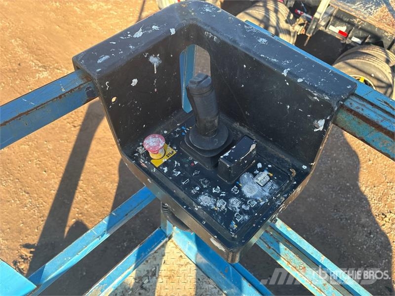 Genie GS-5390RT Dual Fuel Scissor Lift Scheren-Arbeitsbühnen