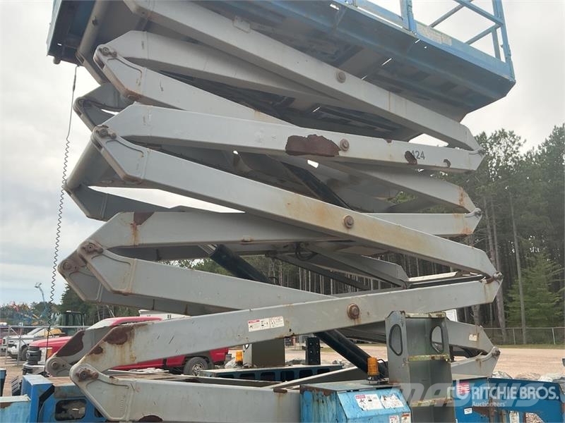 Genie GS-5390RT Gasoline Scissor Lift Ανυψωτήρες ψαλιδωτής άρθρωσης