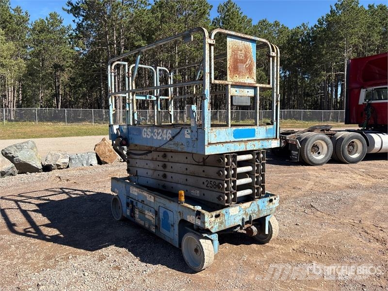 Genie GS3246 Electric Scissor Lift Ollós emelők