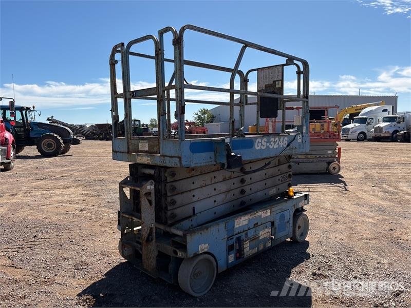 Genie GS3246 Electric Scissor Lift Ollós emelők