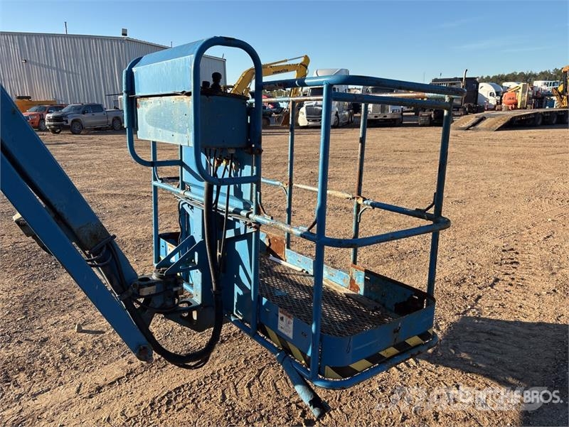 Genie Z45/25 4WD Dual Fuel Articulating Boom Lift رافعات سلة مفصلية