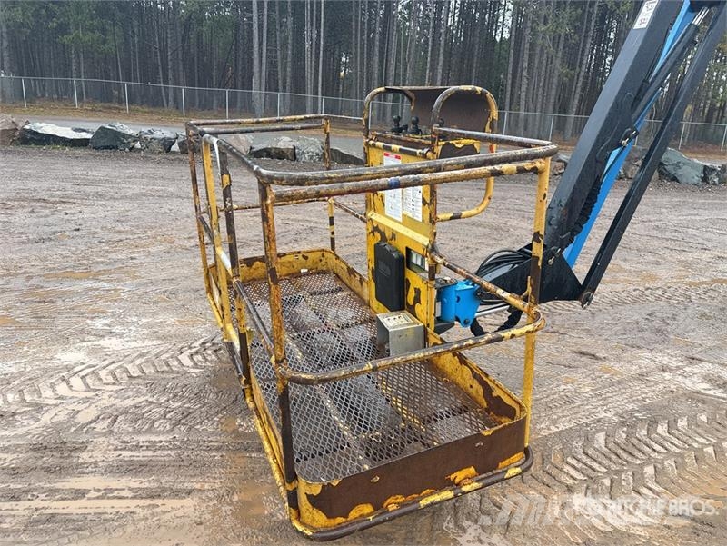 Genie Z6034 4WD Dual Fuel Articulating Boom Lift Gelenkteleskoparbeitsbühnen