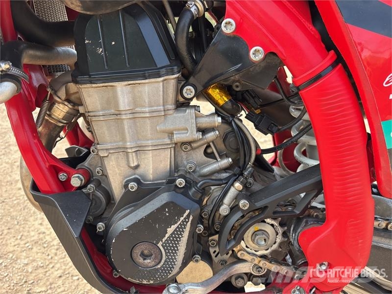 GG MC 450F 450 cc Motocross Bike Terenska vozila