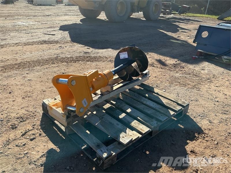 GIYI 34 in Excavator Auger - Fits Cat 305 (Unused) Tarière