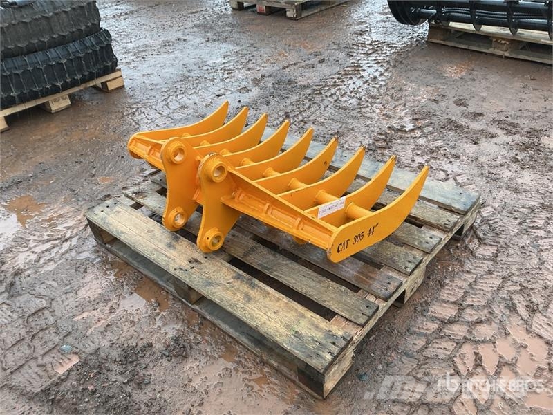 GIYI 44 in Excavator Rake - Fits Cat 305 (Unused) Ranghinatori