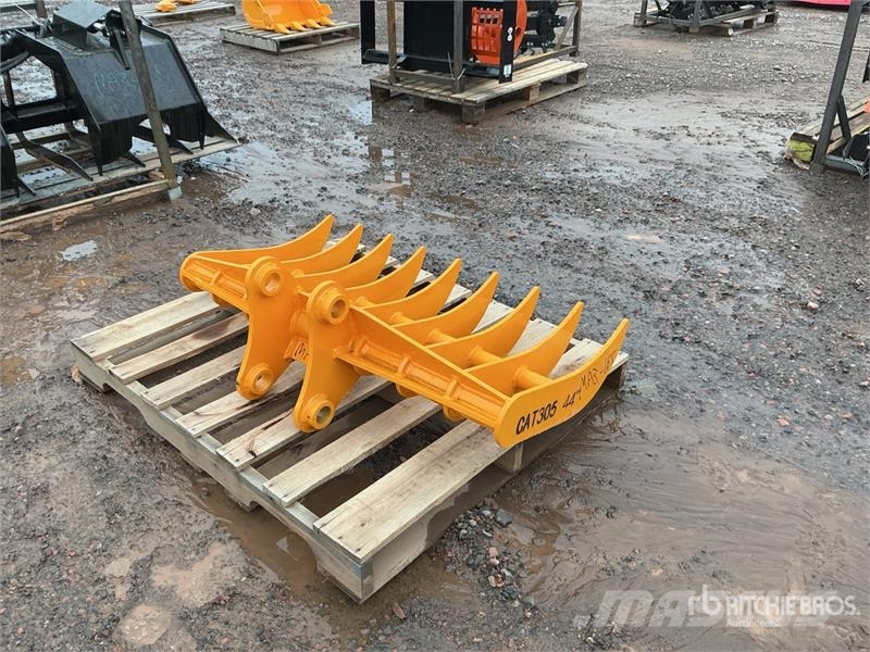 GIYI 44 in Excavator Rake - Fits Cat 305 (Unused) Rakes and tedders