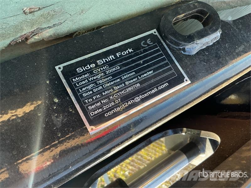  GIYI CYHC 29 in Skid Steer Forks (Unused) Fourche