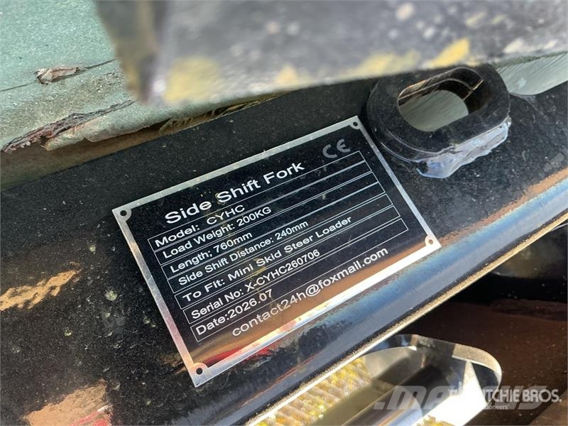  GIYI CYHC 29 in Skid Steer Forks (Unused) Fourche