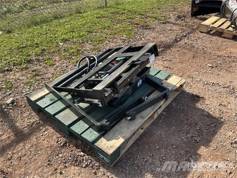  GIYI CYHC 29 in Skid Steer Forks (Unused) Fourche