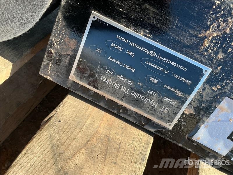 GIYI GY-3TB 32 in Tilting Excavator Bucket - Fits Łyżki do ładowarek