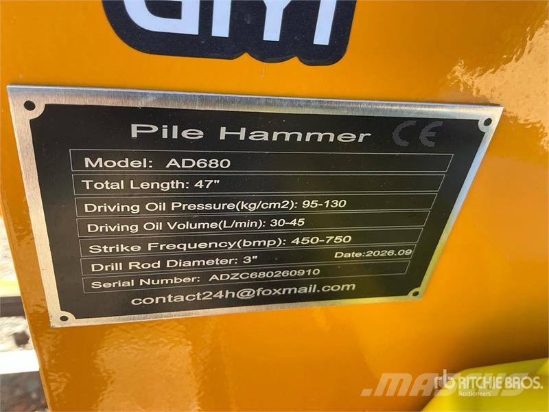GIYI GY-AD680 47 in Skid Steer Post Driver (Unused Oprema za ograje
