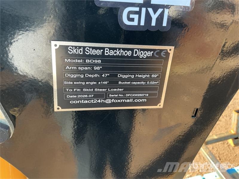 GIYI GY-BD98 47 in Skid Steer Backhoe (Unused) Beko kepçeleri