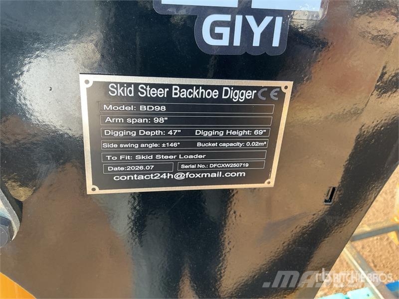 GIYI GY-BD98 47 in Skid Steer Backhoe (Unused) Beko kepçeleri